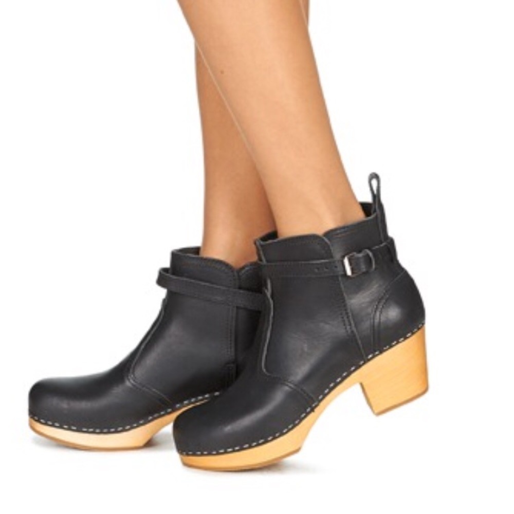 📌Sold locally📌 Swedish Hasbeens Johdpurs